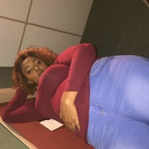 Meet your Posher, Dee